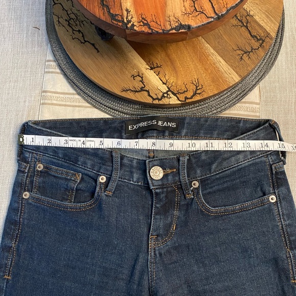 Express Low Rise Barely Bootcut Jeans - Picture 6 of 8